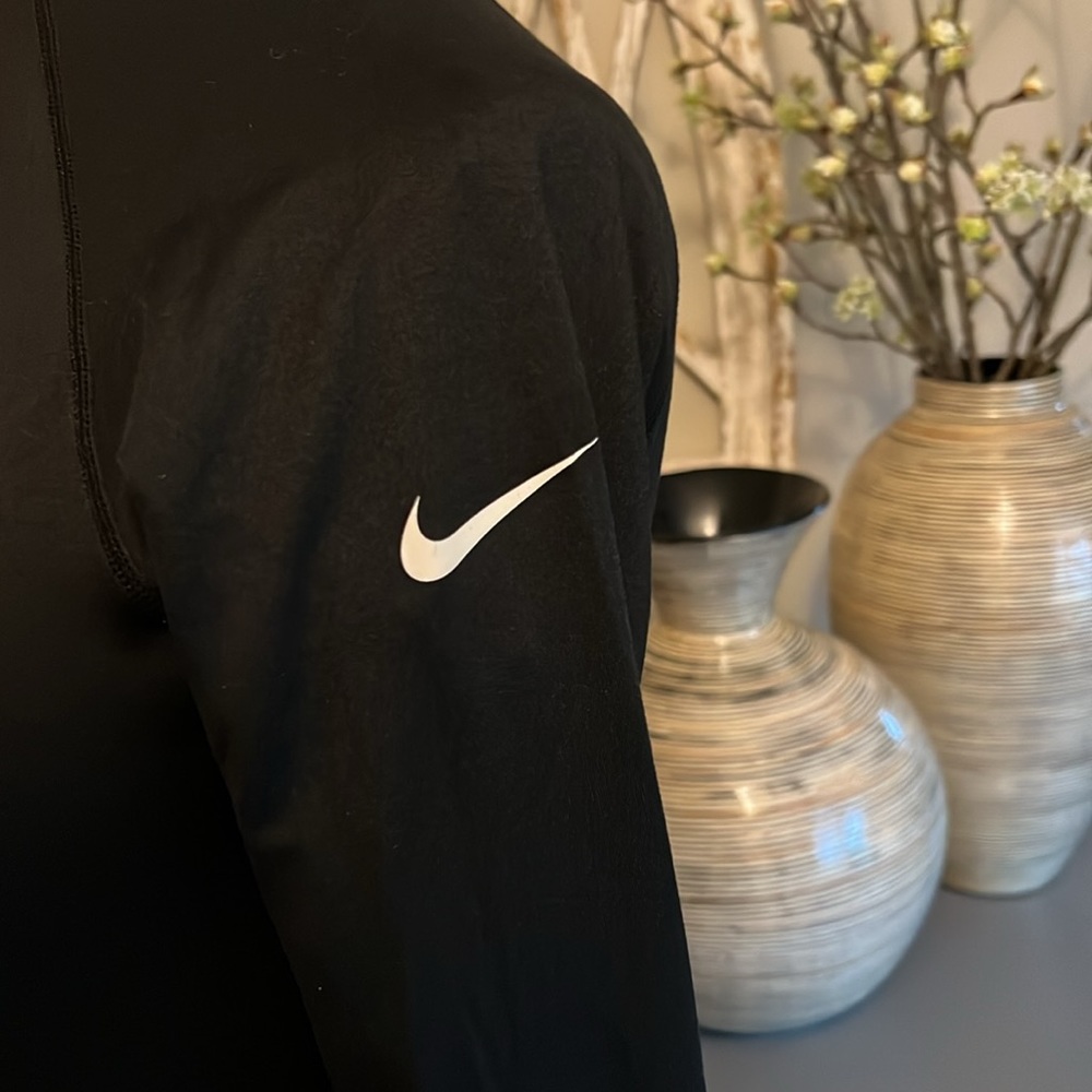 Nike Base Layer - Picture 4 of 7